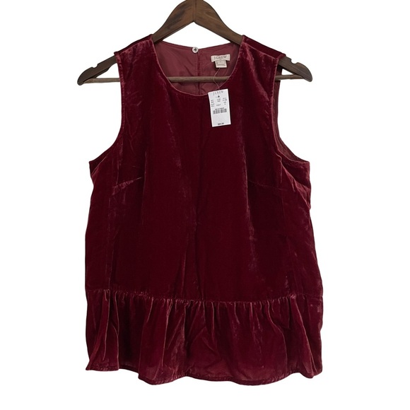 Women’s NWT size 6 Velvet Sleeveless Top - Picture 1 of 4